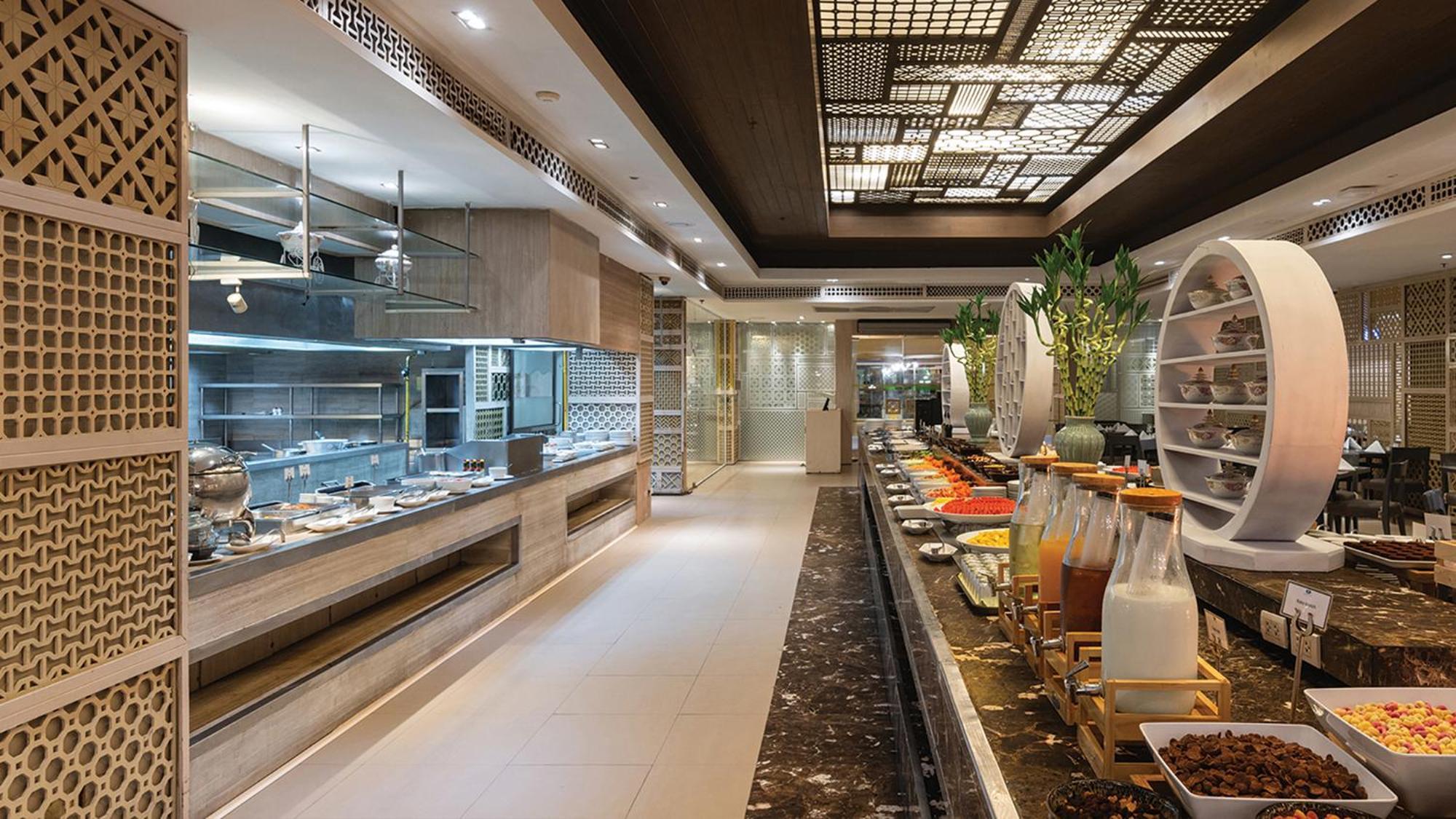 Phuket Graceland Resort And Spa Patong Exterior photo The buffet at the hotel