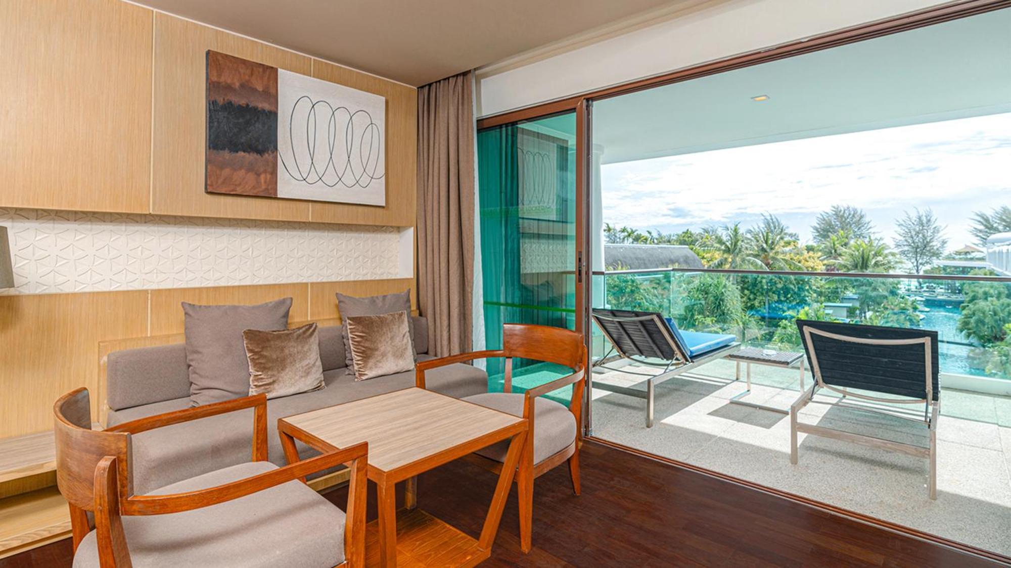Phuket Graceland Resort And Spa Patong Exterior photo Deluxe Ocean View