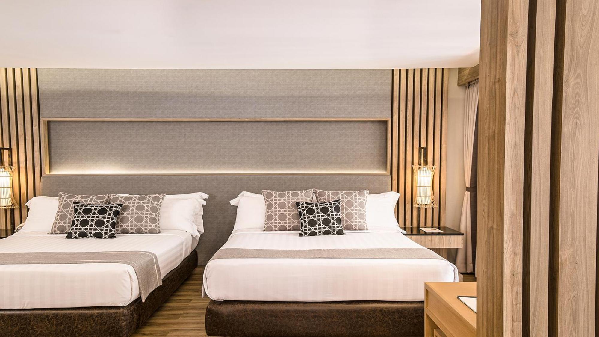 Phuket Graceland Resort And Spa Patong Exterior photo Deluxe Room